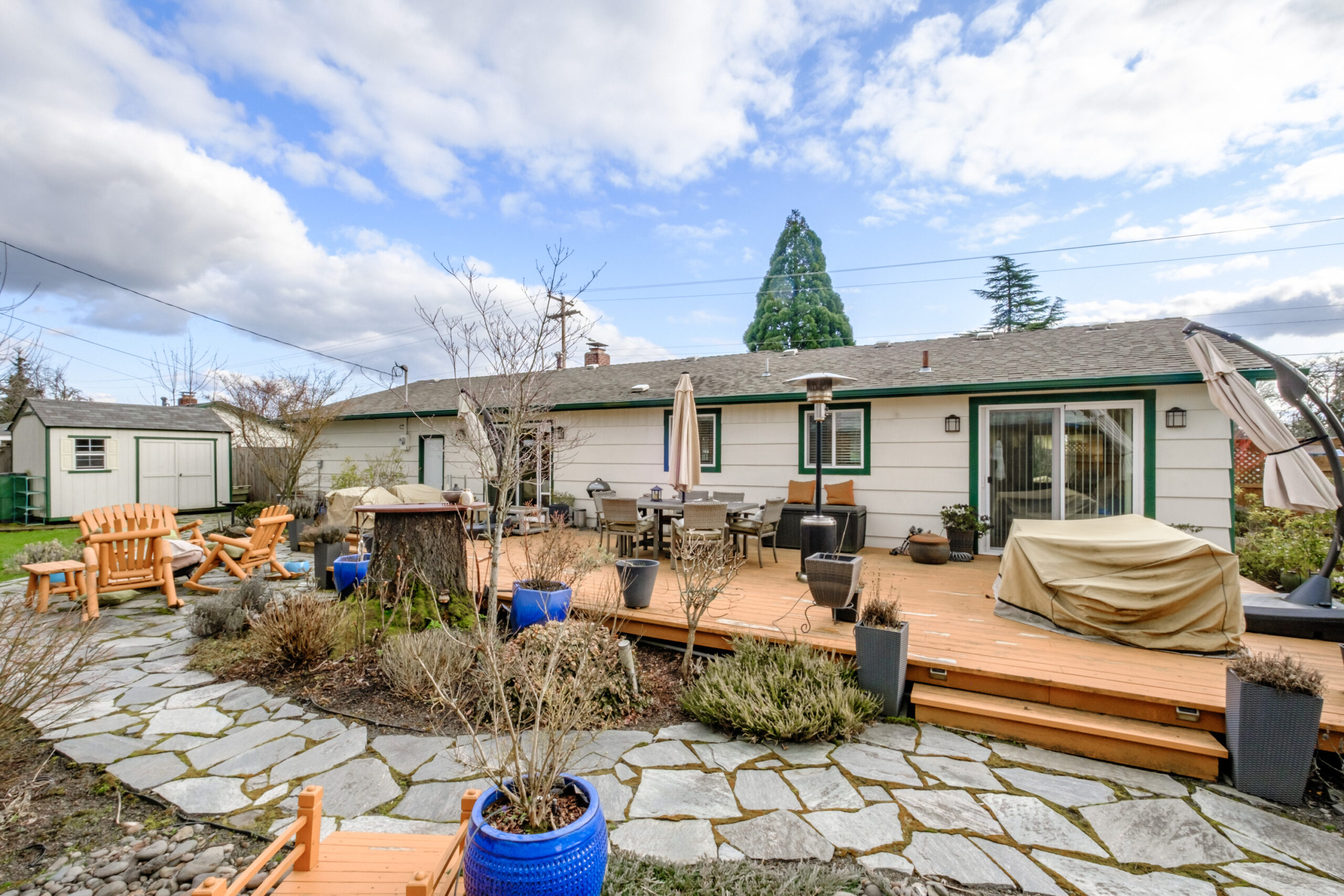 Circle Retreat backyard